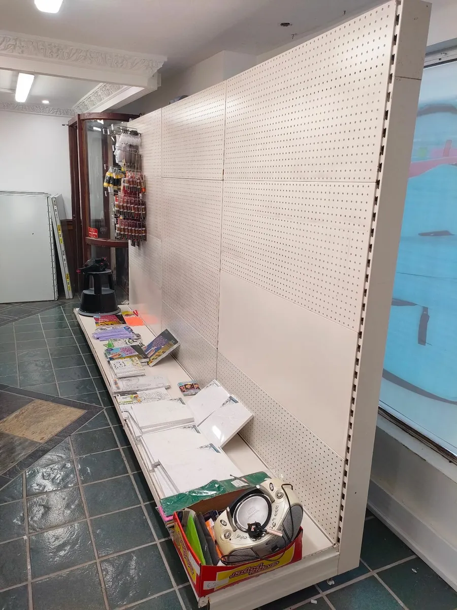 Pegboard metal shelves - Image 1