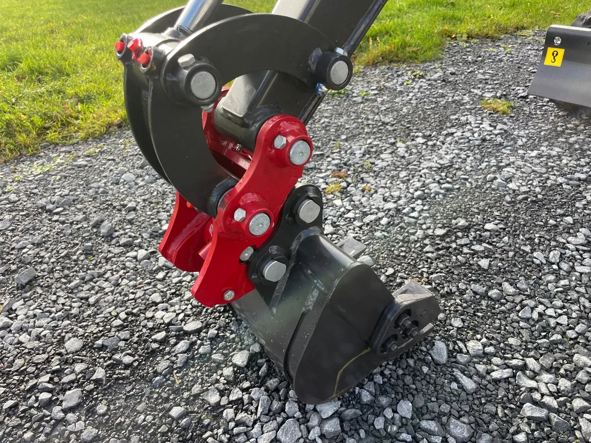 Rhino Loncin .8 ton  micro digger - Image 3