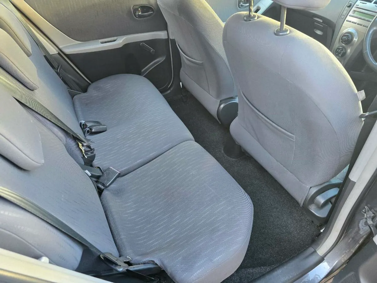Toyota Yaris 1.3 TR 6 Speed - Image 2