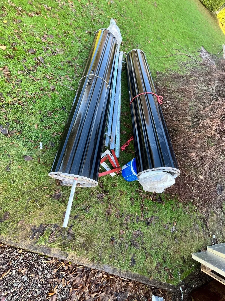 Electric garage doors - Image 1