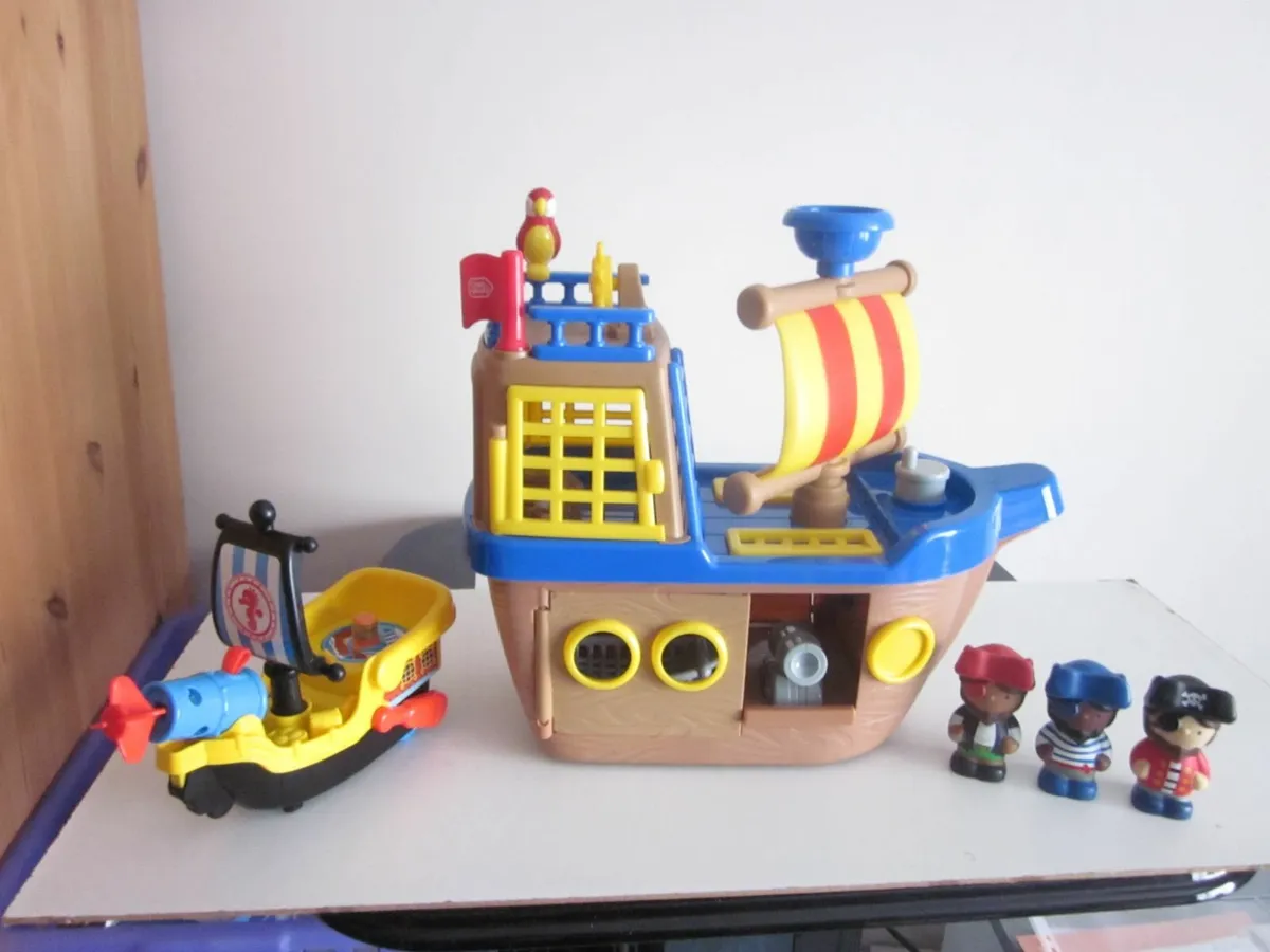 Chad Valley PirateShip with Lights /Sounds Playset - Image 1