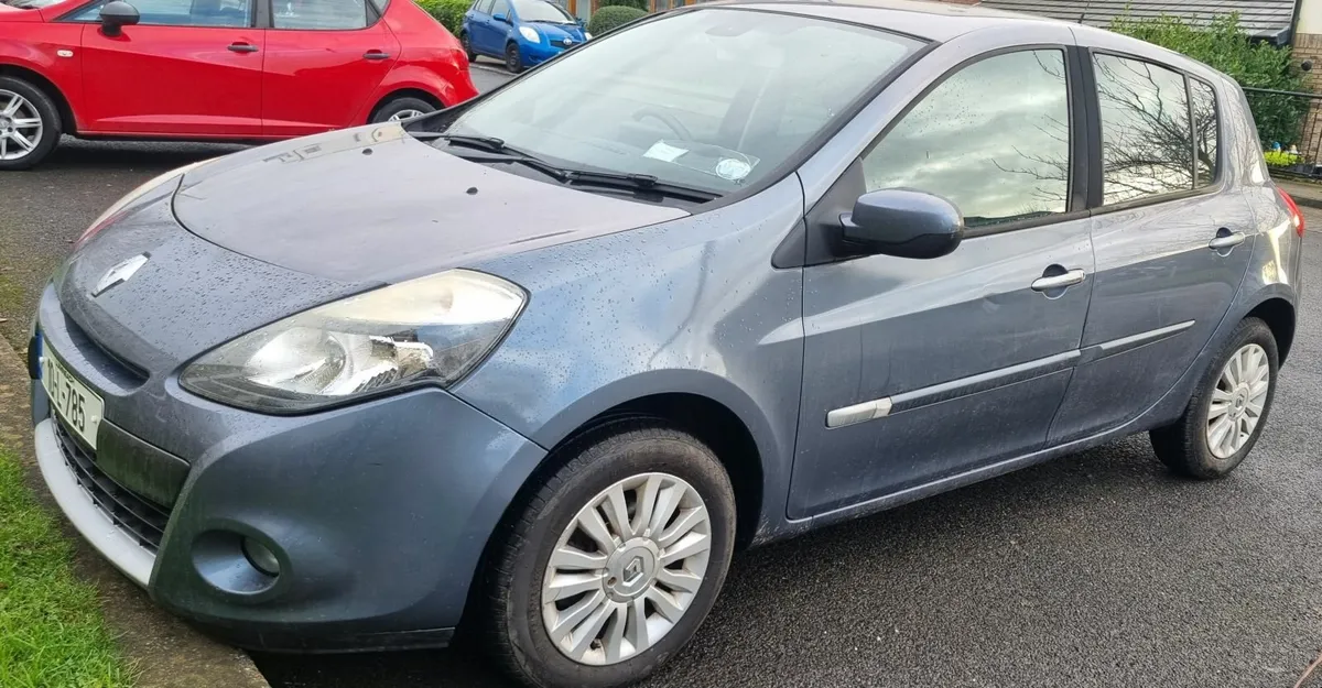 Renault Clio 2010 Automatic - Image 3