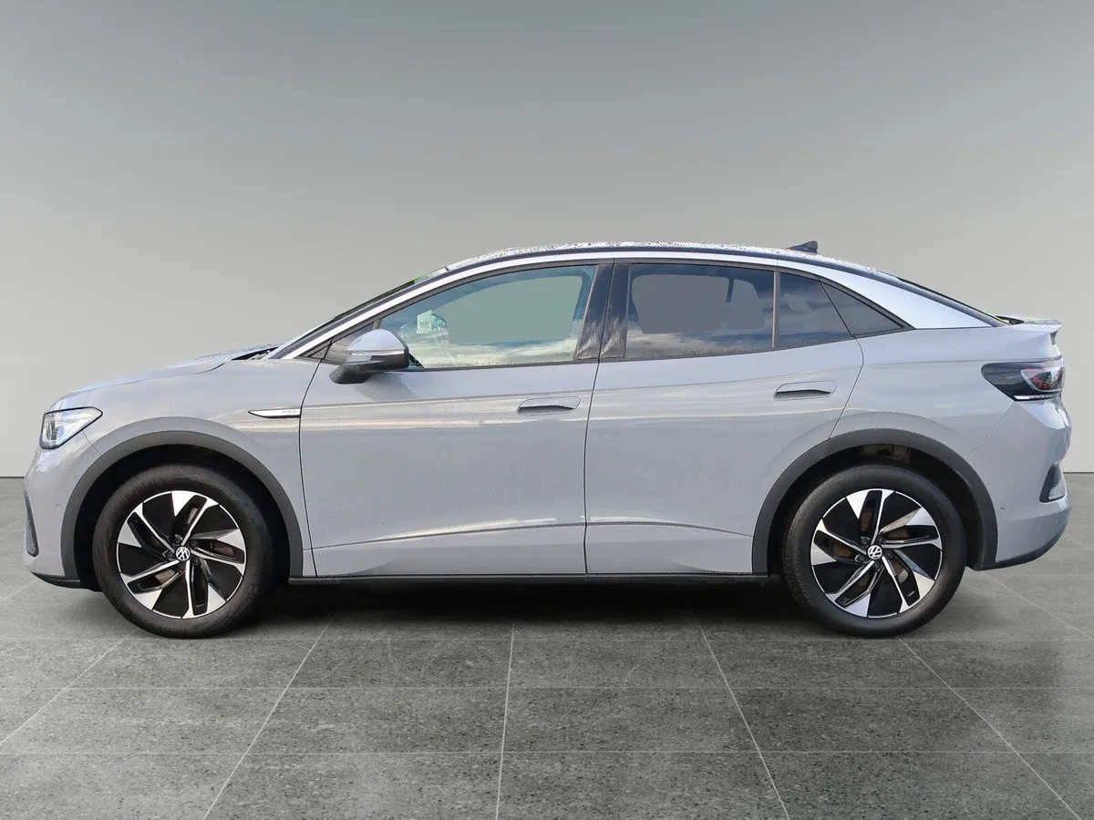 2022 VOLKSWAGEN ID5 BUSINESS 5DR - Image 2