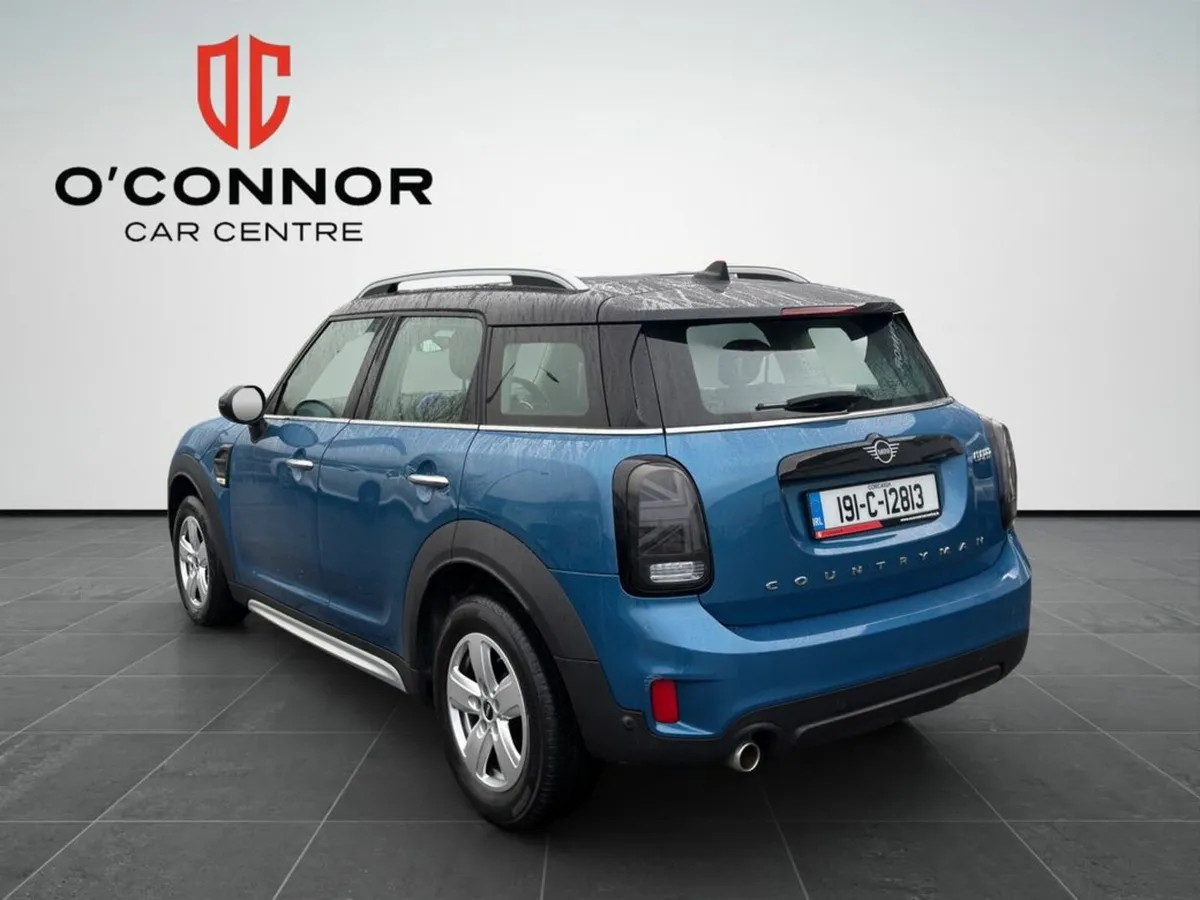 Mini Countryman Small enough to squeeze in, big en - Image 2