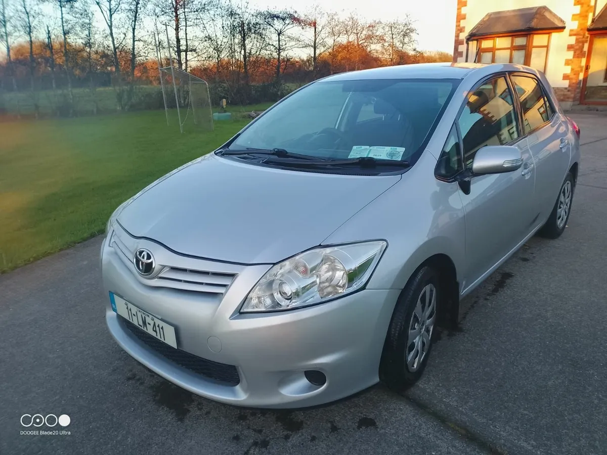 Toyota Auris 2011 - Image 4