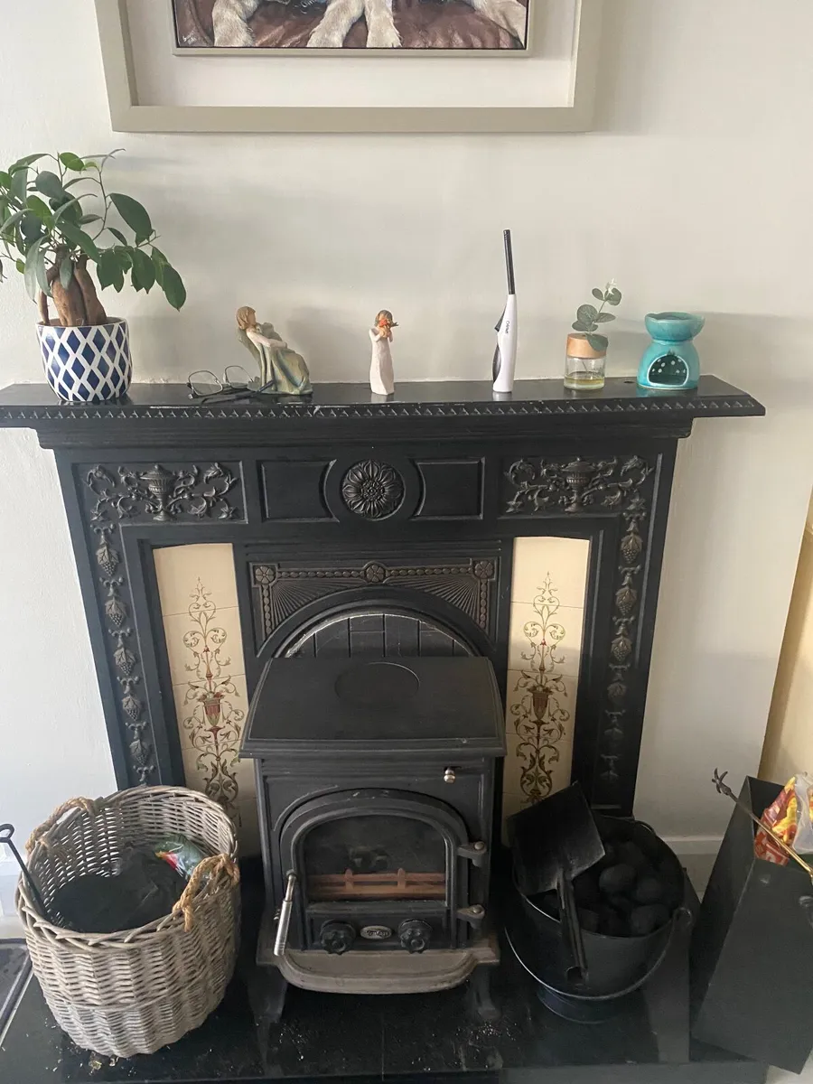 Cast iron fireplace - Image 1