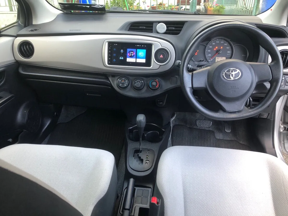 2013 toyota vitz automatic - Image 4