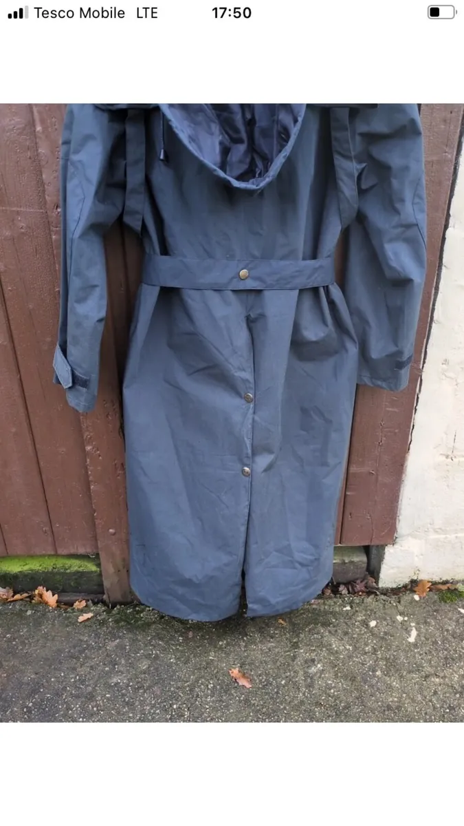 Long waterproof riding coat - Image 2