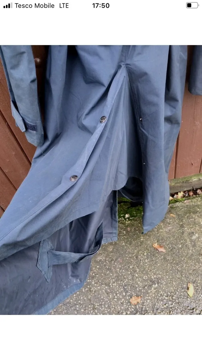 Long waterproof riding coat - Image 3