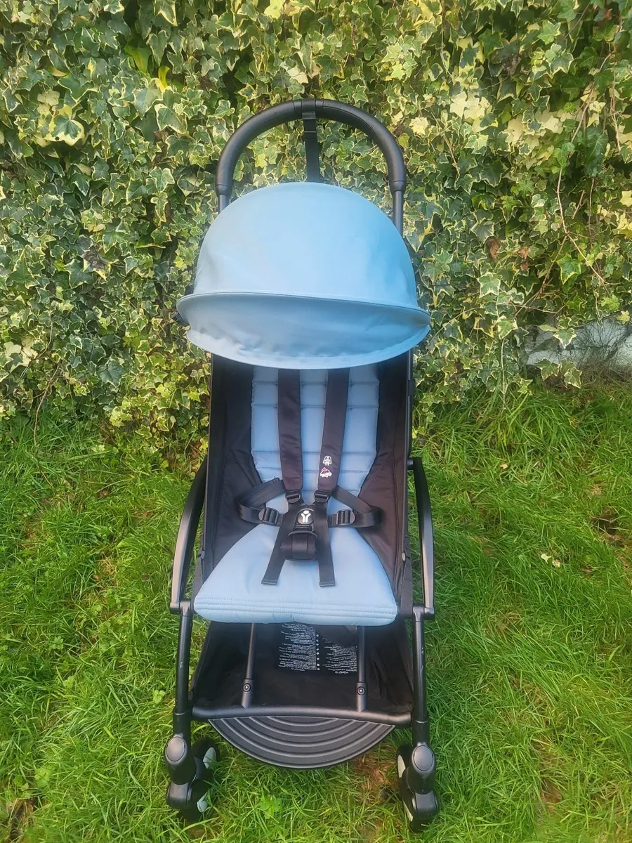 Travel pram - Image 2