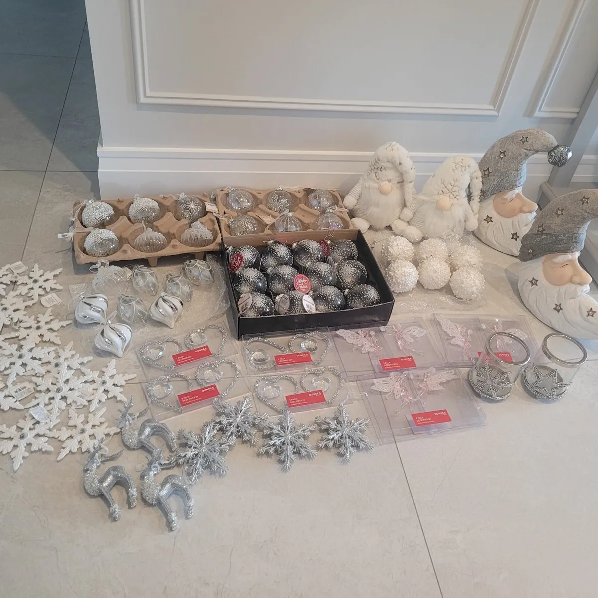 Christmas Decorations - Image 4