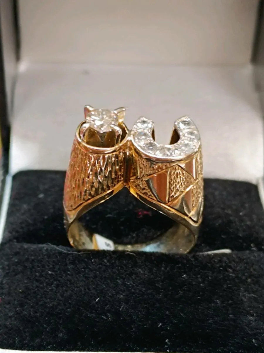 Vintage 18k Gold Diamond Horseshoe Ring - Image 1