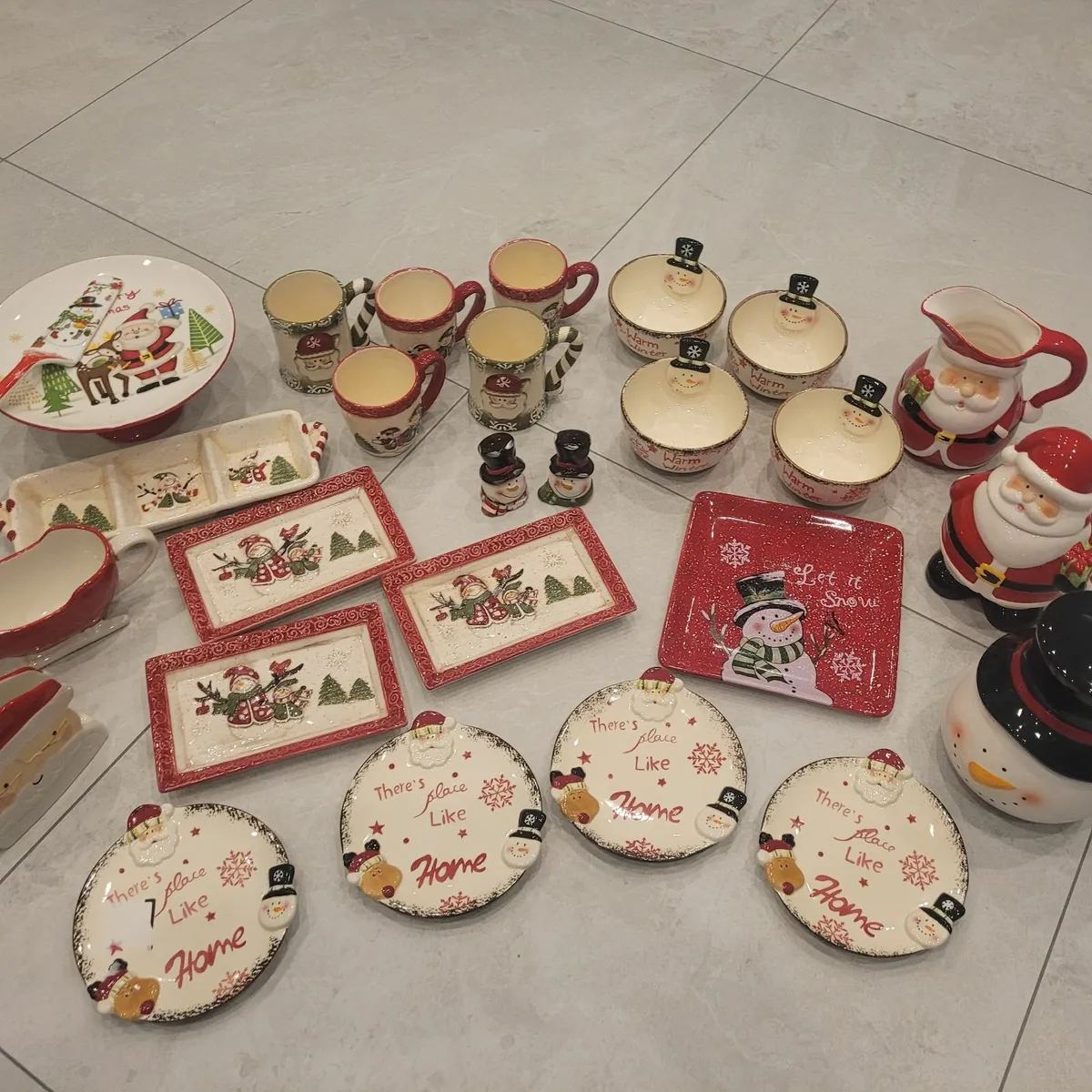 Christmas Dinner Set - Image 1
