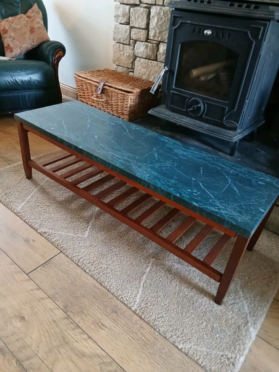 Living room - Image 4