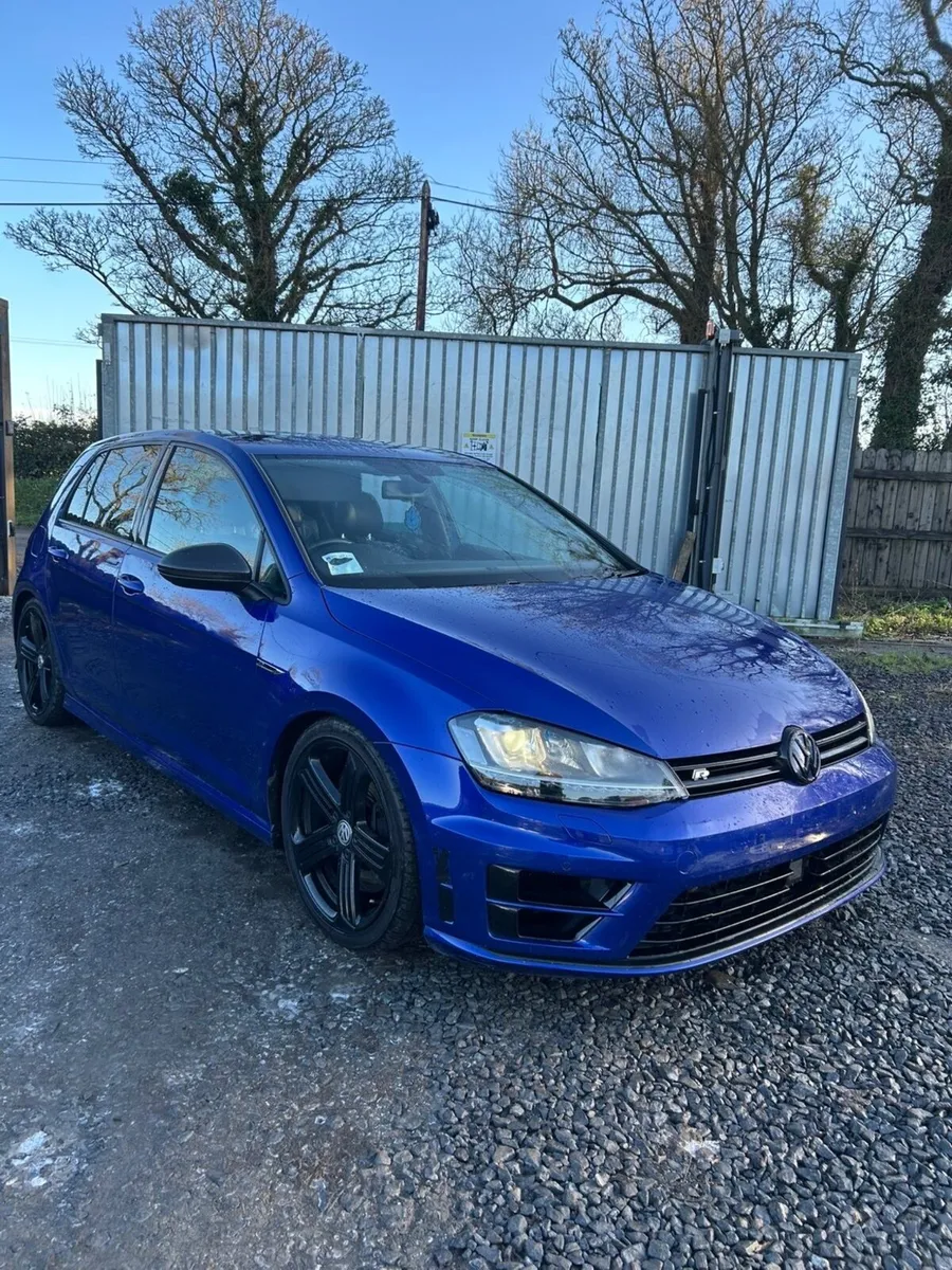 Volkswagen Golf 2015 - Image 1