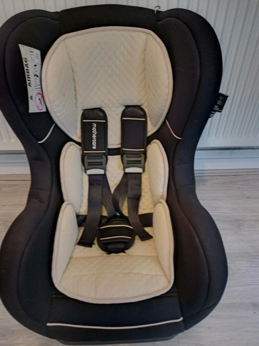 Mothercare baby's car seat. - Image 1