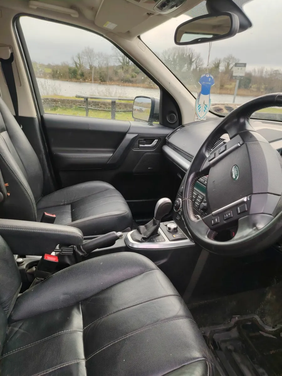 Land Rover Freelander 2011 4wd (just passed test) - Image 2