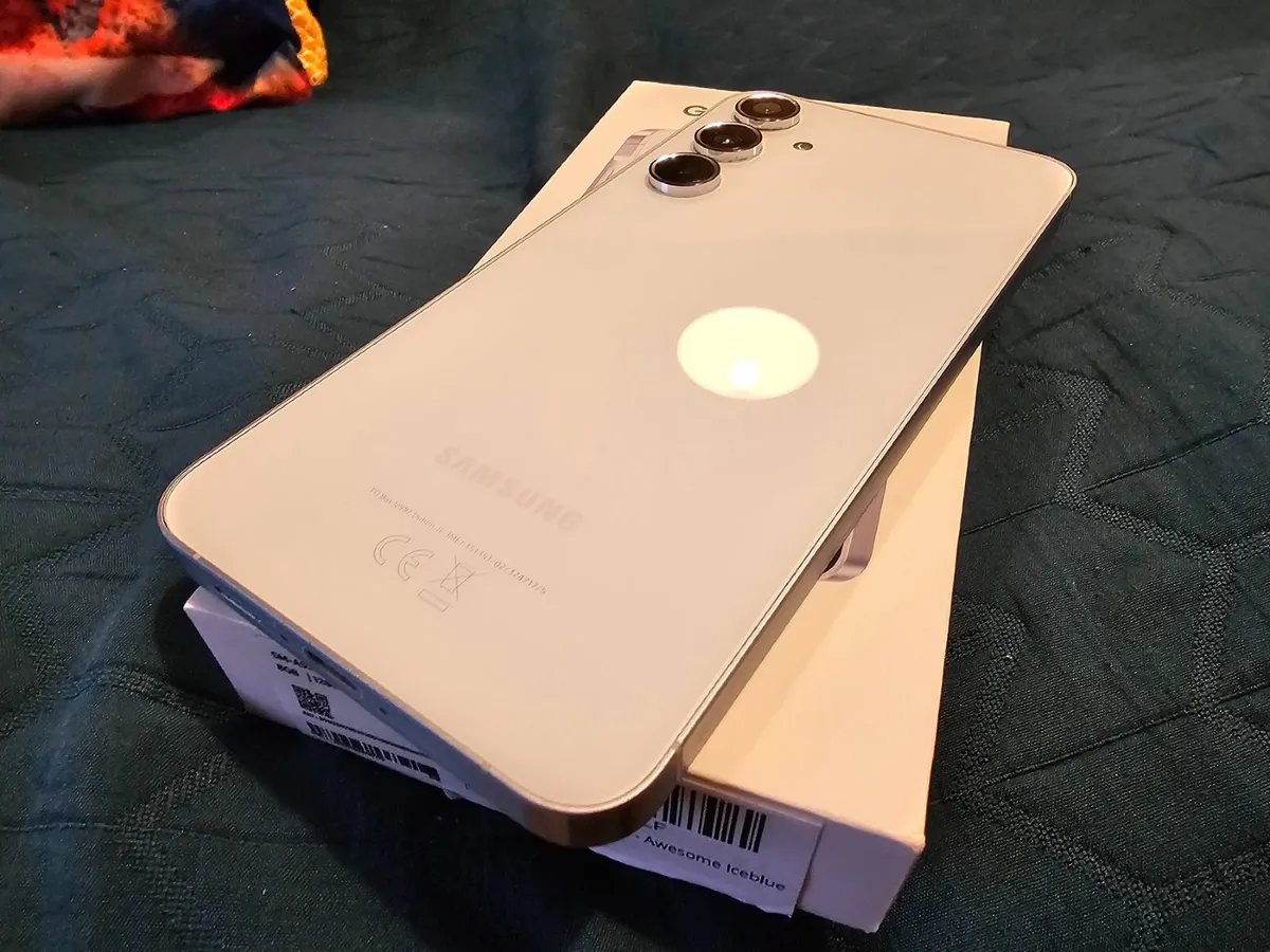 Samsung A55 5G - Image 4