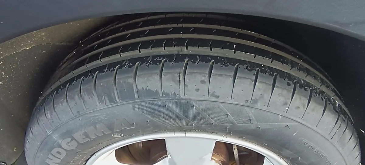 Nissan Qashqai 2012 - Image 2