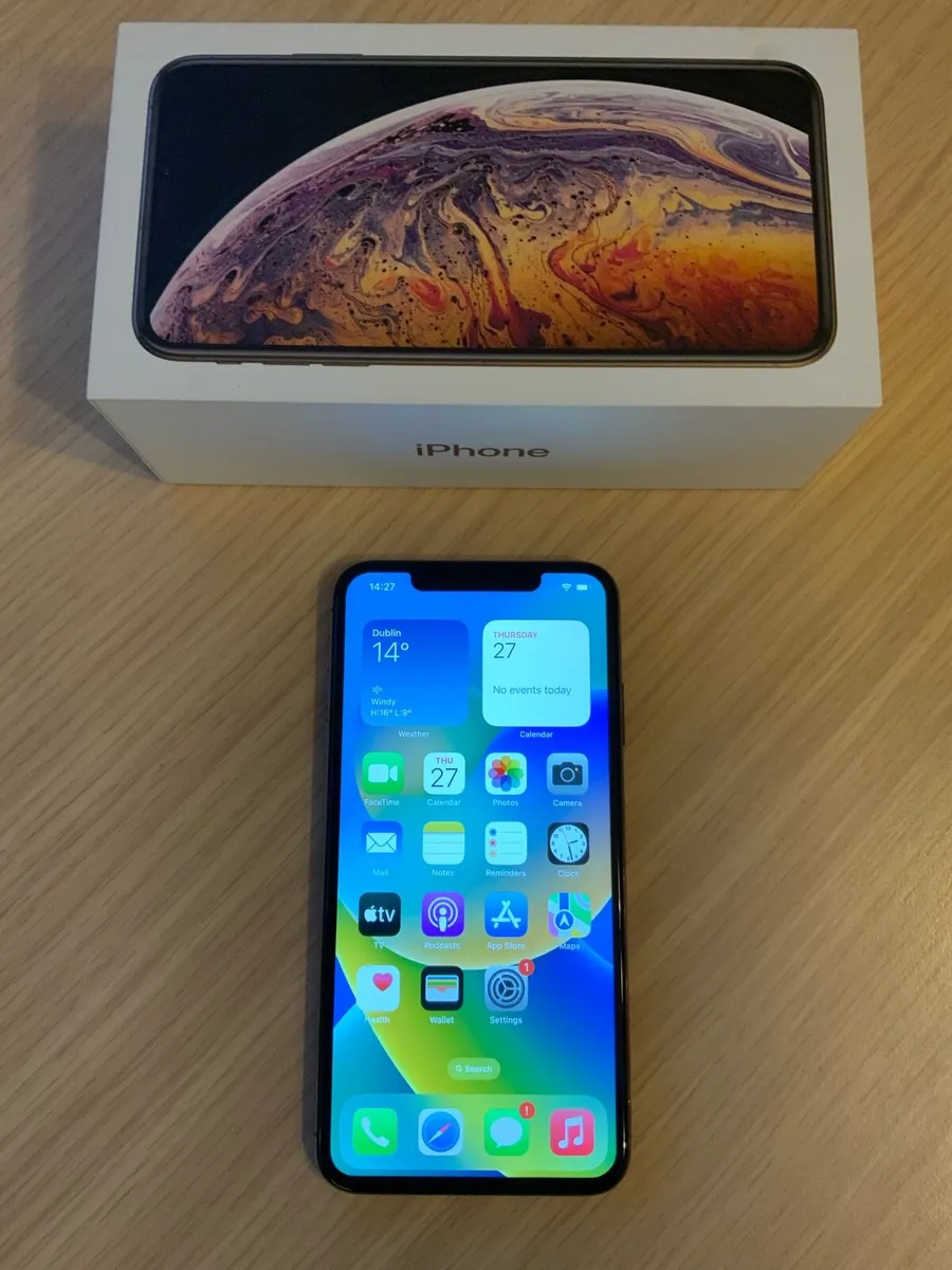 iPhone XS Max - Image 1