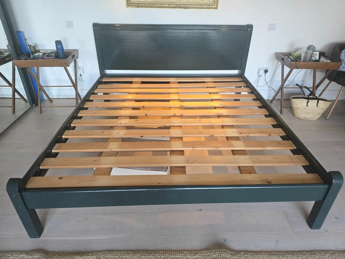 Wardrobe and bed - Image 1