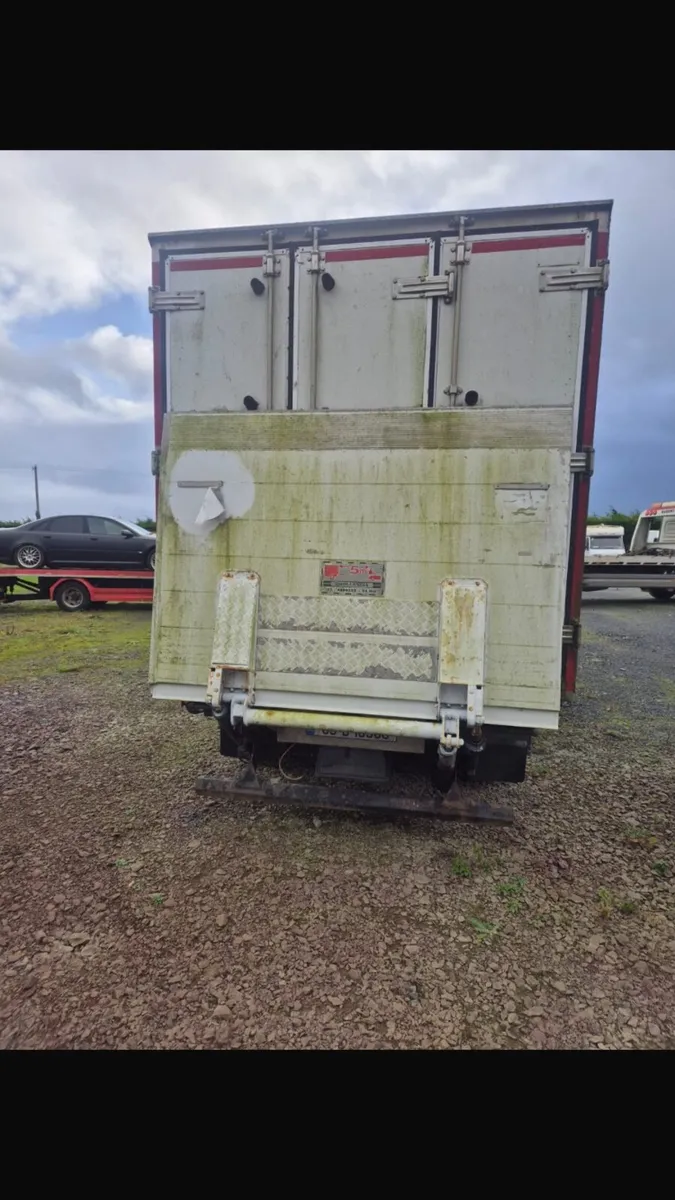 Iveco fridge truck - Image 3