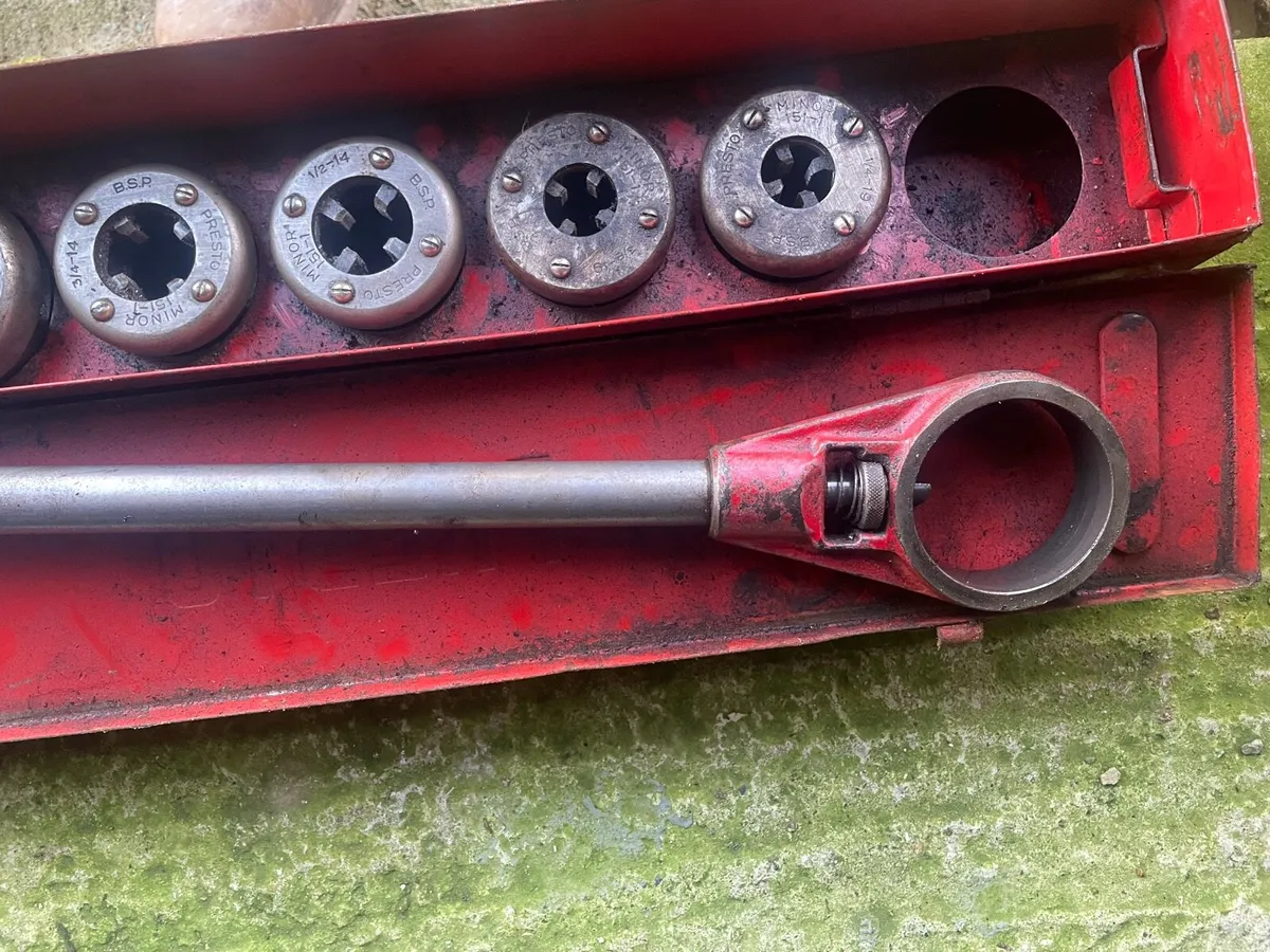 Pipe threaders - Image 2