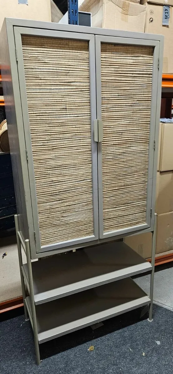 Cabinet Beige - Image 1