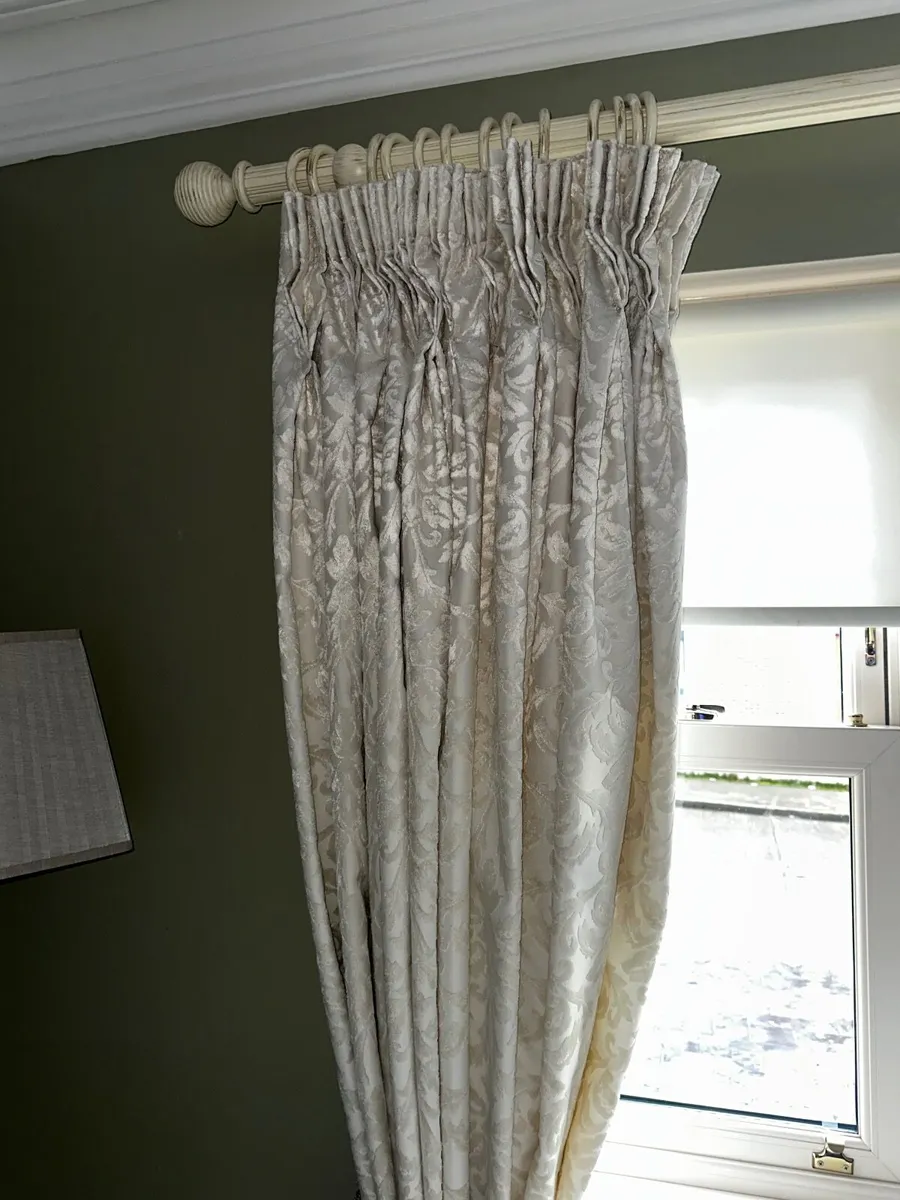 Curtains - Image 1