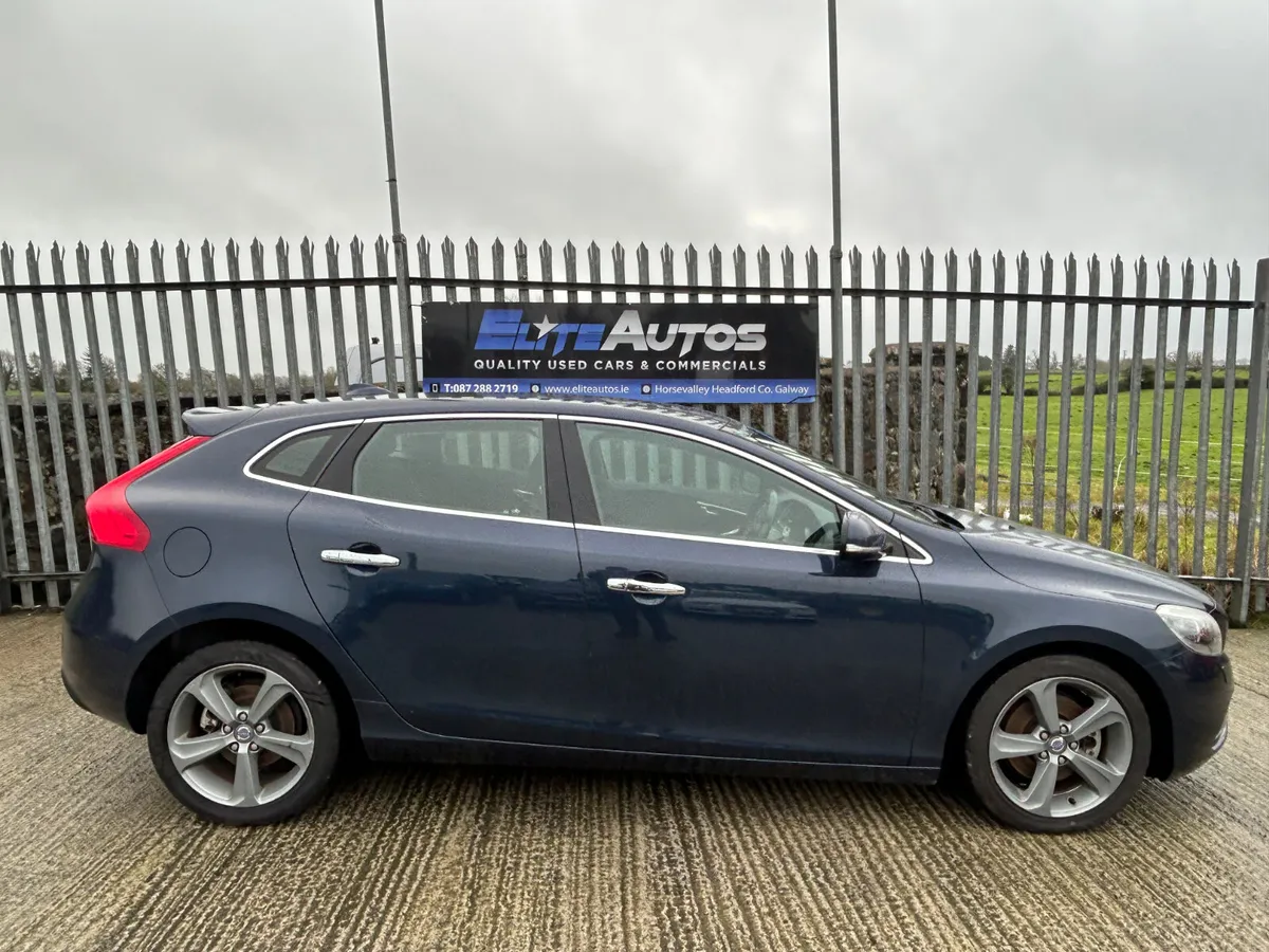 Volvo V40 T4 Automatic 2014 - Image 3