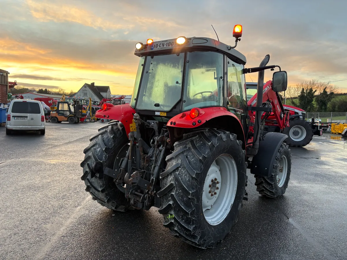 Massey Ferguson 5455 2010 - Image 4