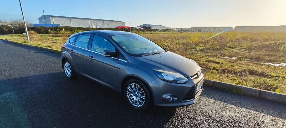 Ford Focus  2011 Titanium, whit NCT  €1,995 - Image 1