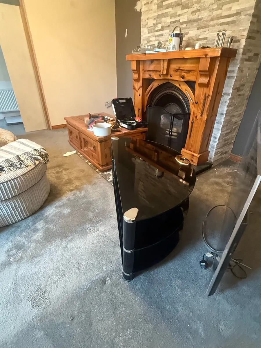 Grey Carpet - Image 3