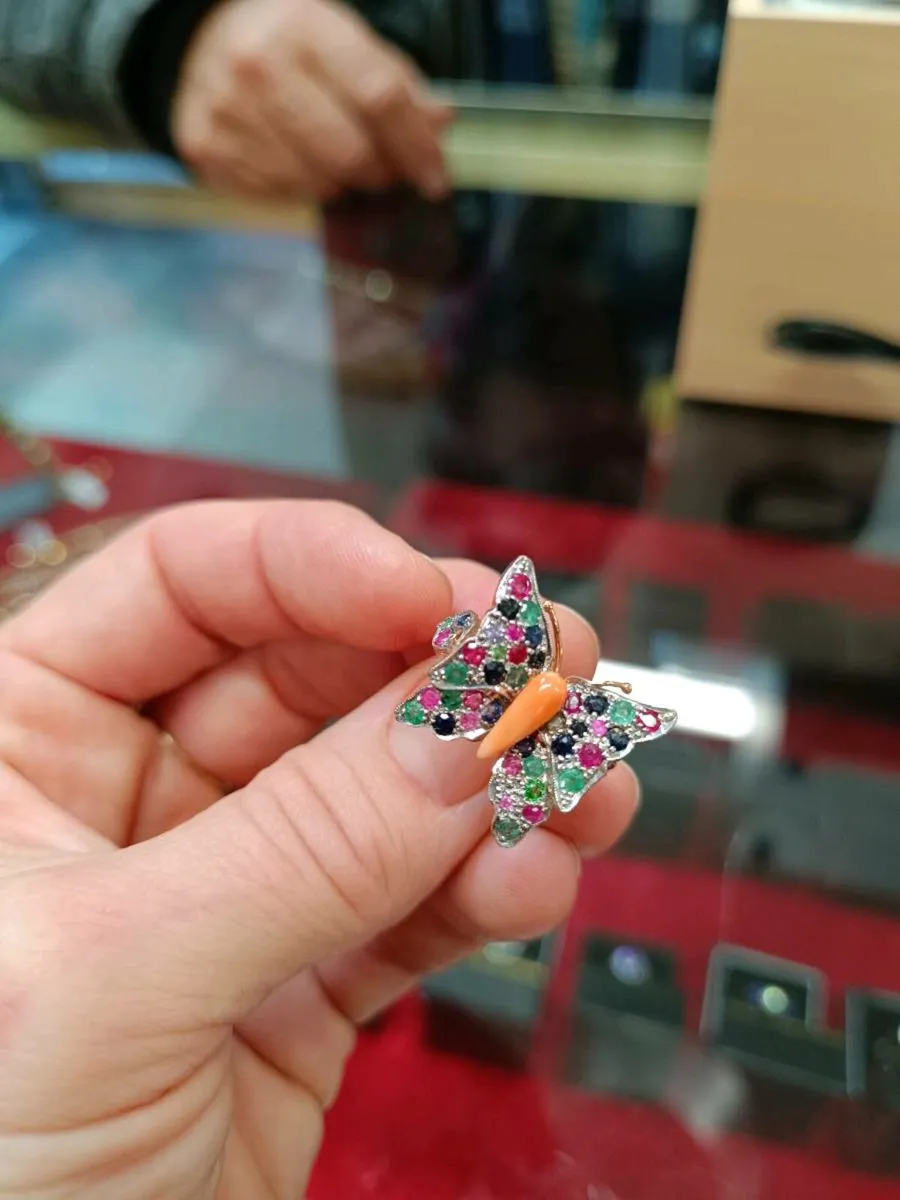 9k Rose Gold & Gemstone Butterfly Ring - Image 2