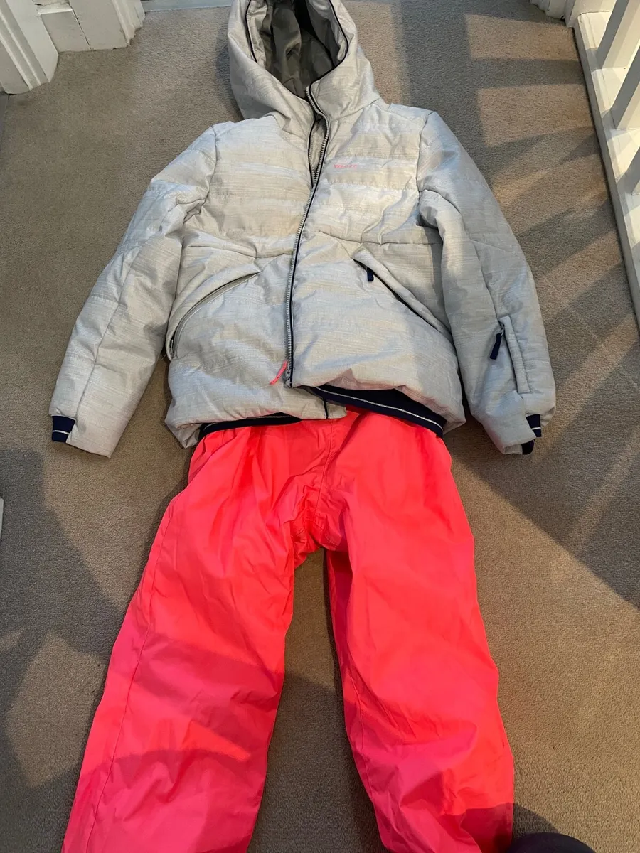 Kids Ski jacket and trousers age 10 - Image 1