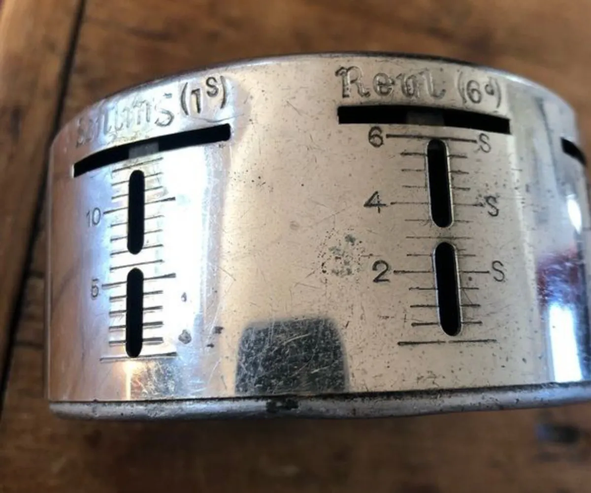 Vintage ESB Savings Box - Image 4