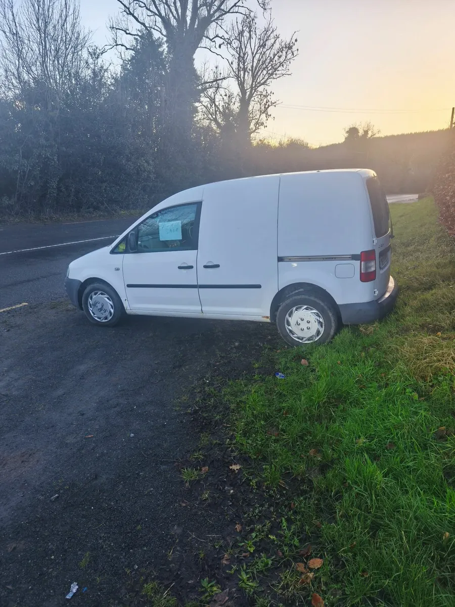 Volkswagen Caddy 2008 - Image 3