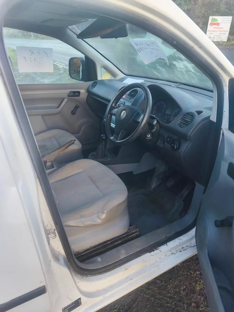 Volkswagen Caddy 2008 - Image 4