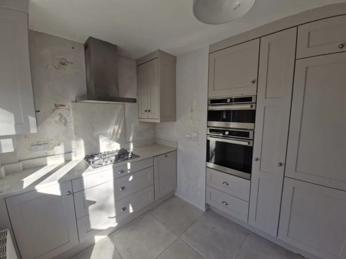 Jonathan Williams Kitchen - Image 1