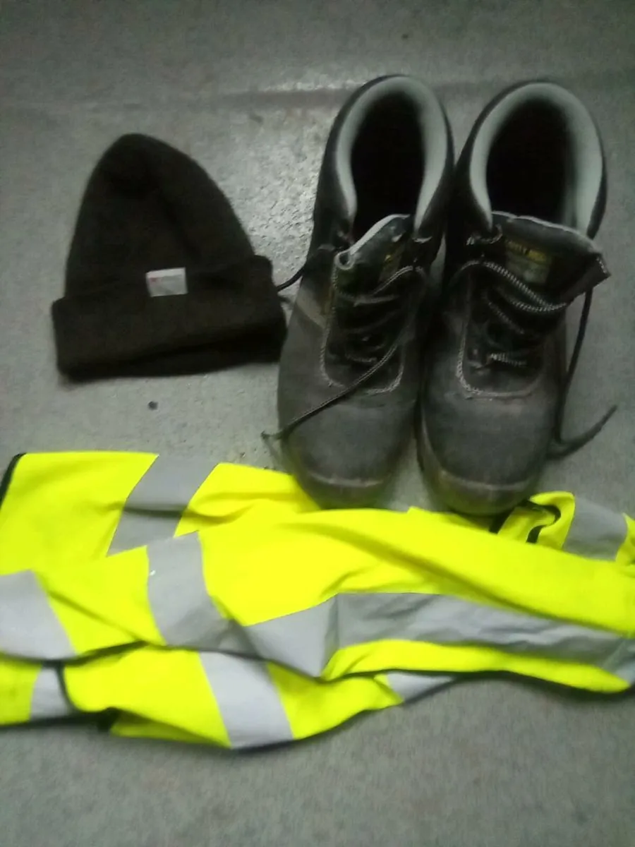 SIZE. 12.  WORK. BOOTS. . HAT.  AND   VIZZI.  VEST - Image 1