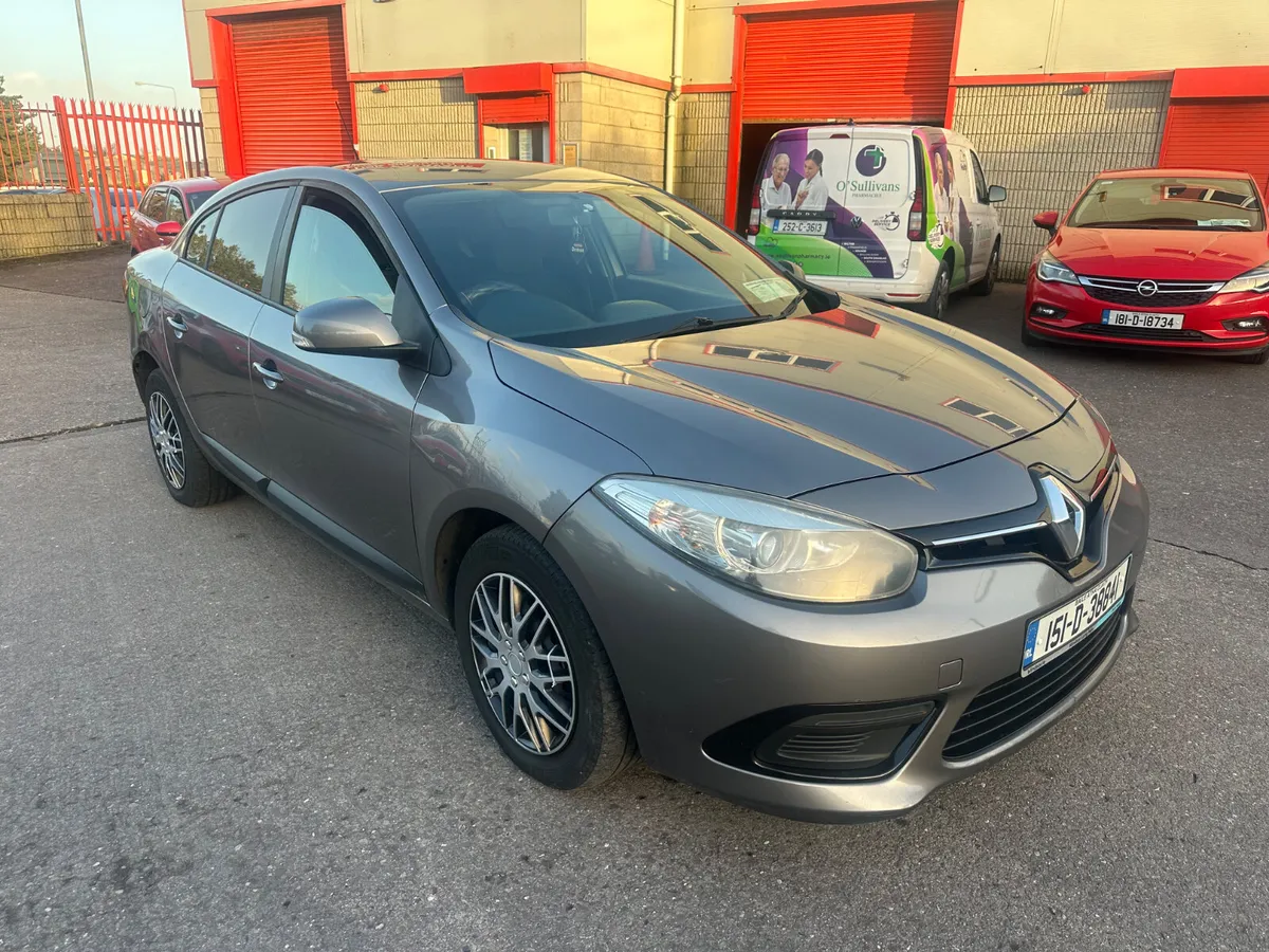 2015 Renault Fluence Automatic - Image 1