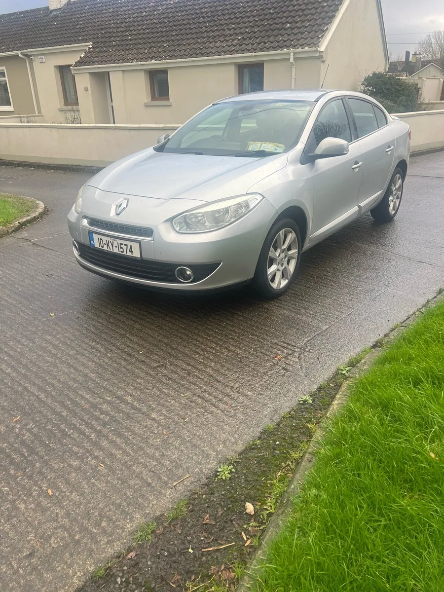Renault Fluence 1.5 Diesel 2010 Price €2200 - Image 2