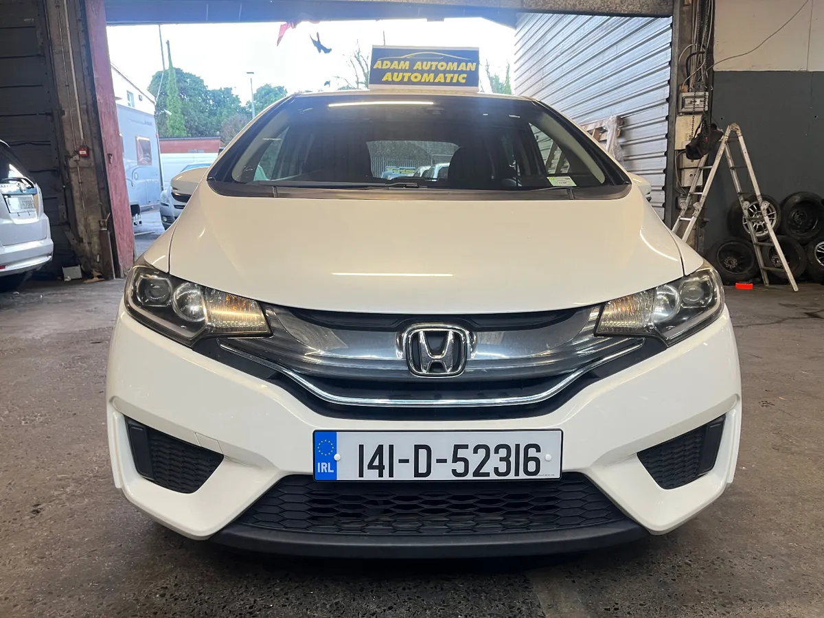 Honda fit hybrid auto 2014 - Image 2