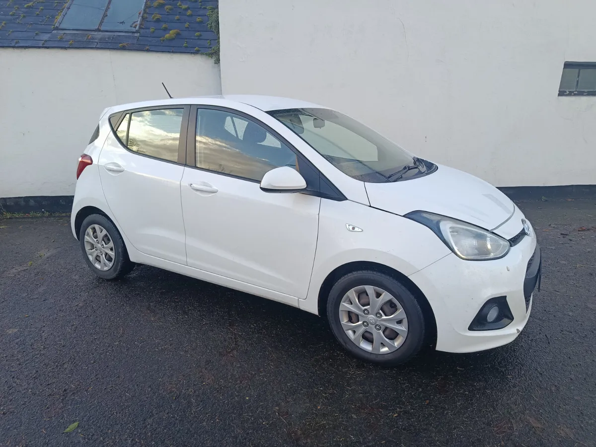 Hyundai i10 Classic - Image 1