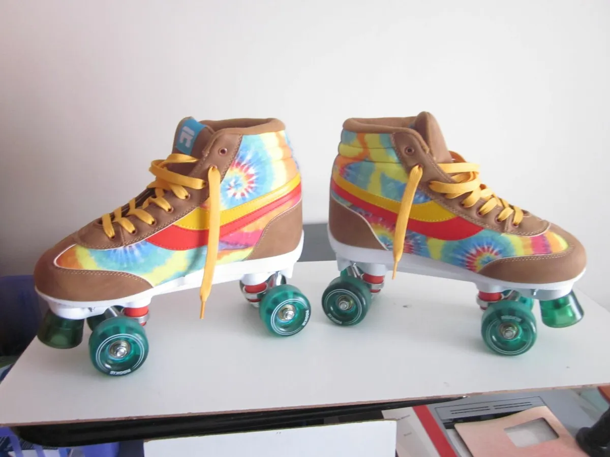 New Rookie Legacy Quad Skates - Tie Dye - Image 1