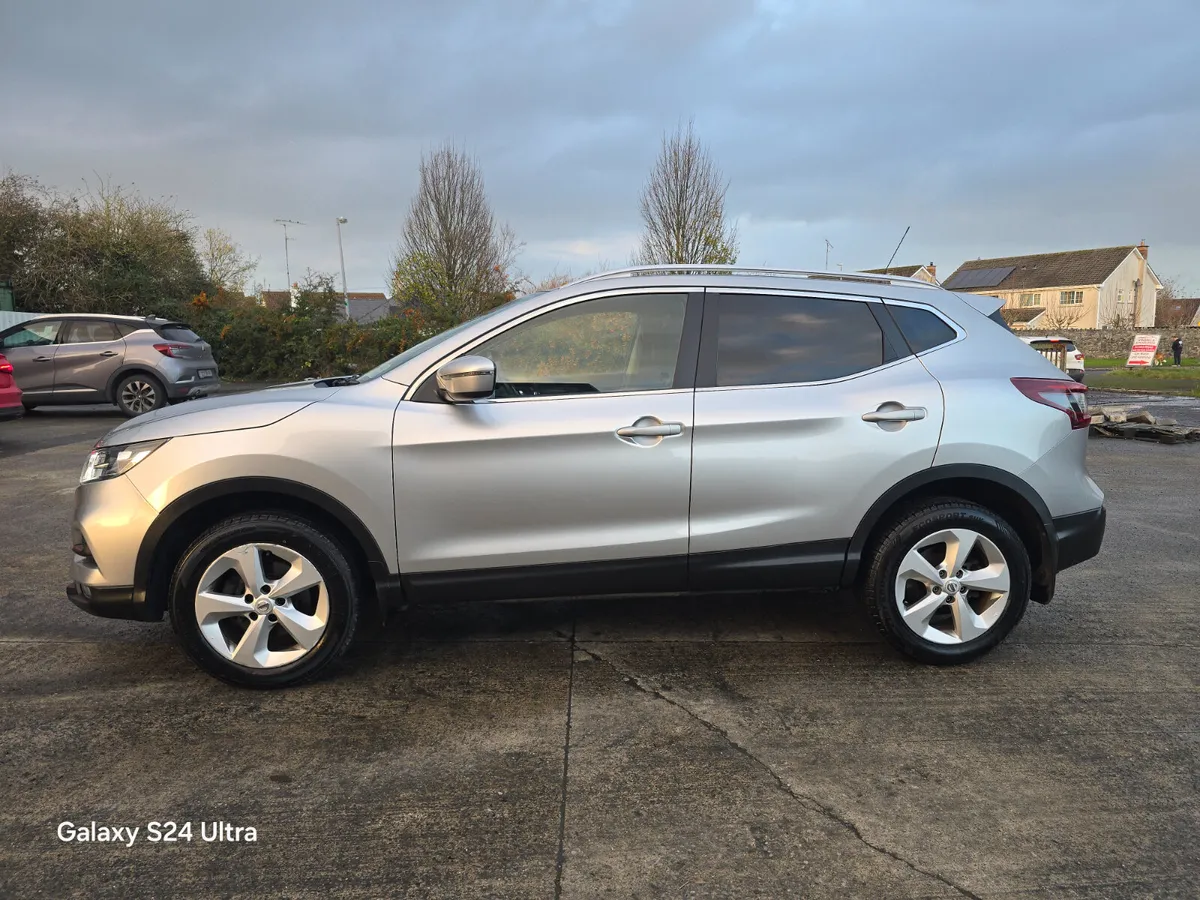 Nissan Qashqai 1.5 DCT SE AUTOMATIC - Image 4