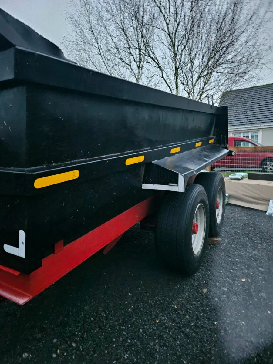 Dump trailer - Image 1