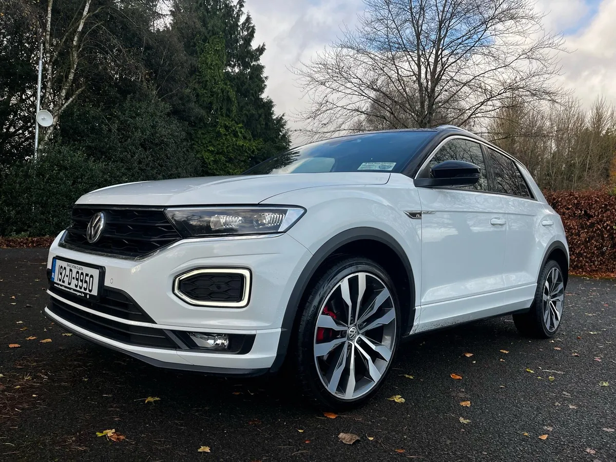 VW TROC R-line Full Spec Petrol 1.5 TSI sunroof - Image 2