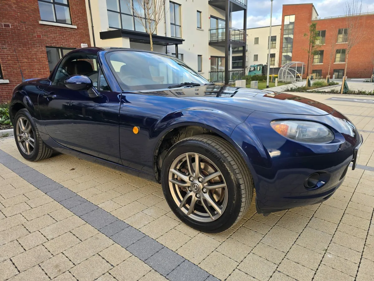 Mazda MX-5 2008 Convertible - Image 1