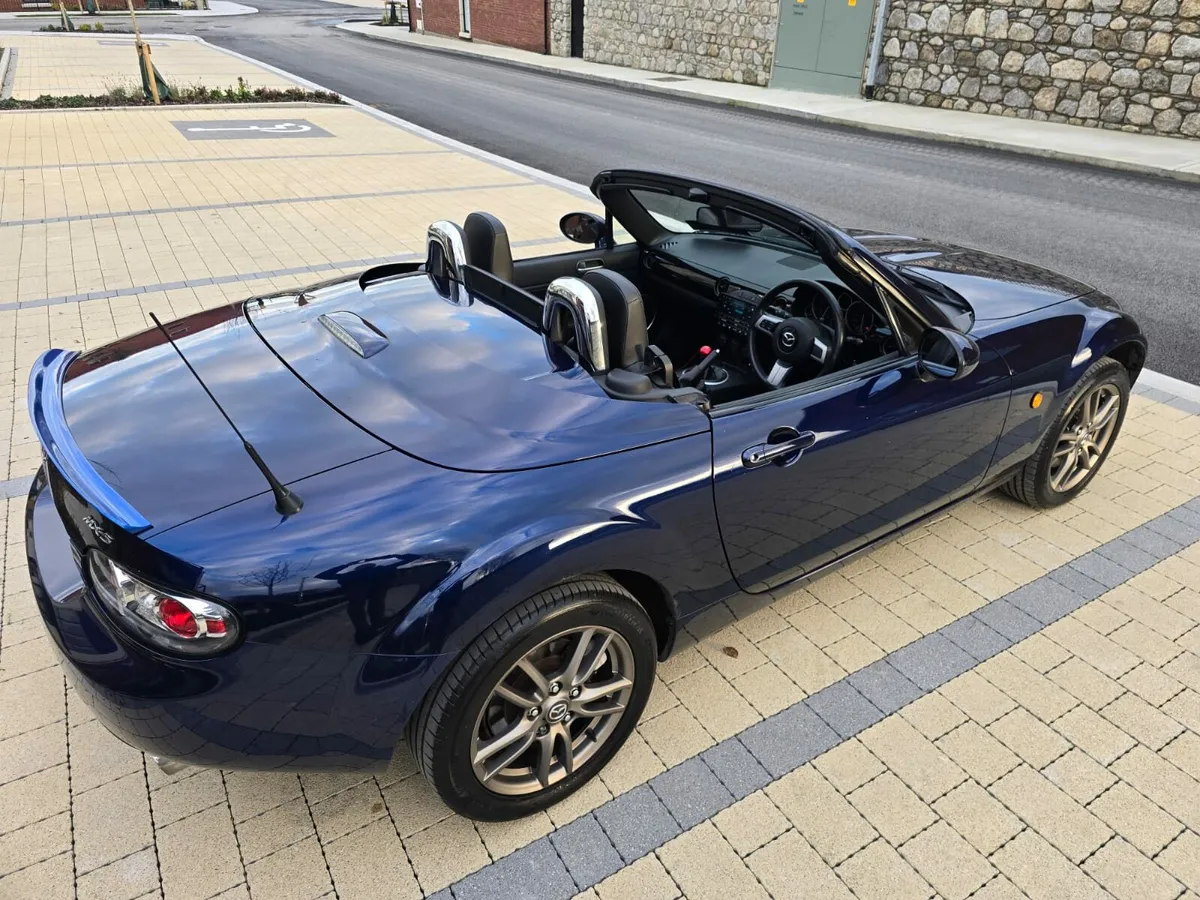 Mazda MX-5 2008 Convertible - Image 4